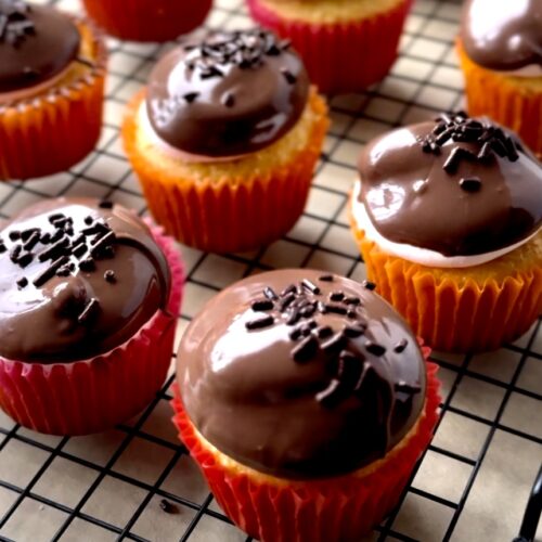 Gansito Cupcakes