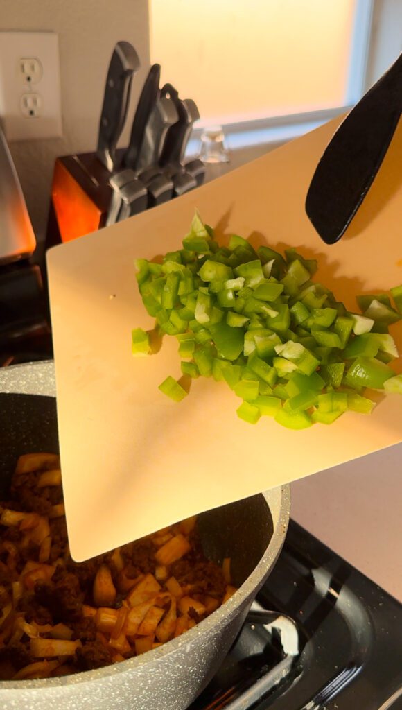 diced green bell pepper for Sopa De Chorizo Con Papas: Chorizo and Potato Soup