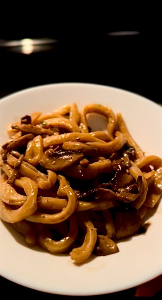 Creamy Mushroom Udon Noodles
