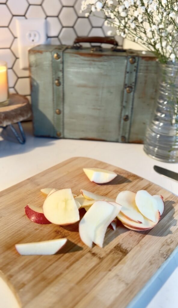 sliced apple